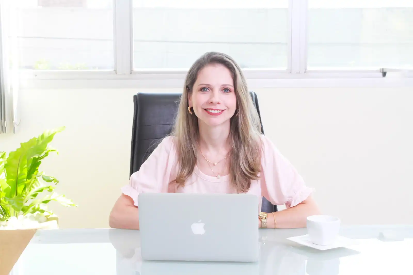 Sessão de terapia online com a psicóloga Mariana Romano
